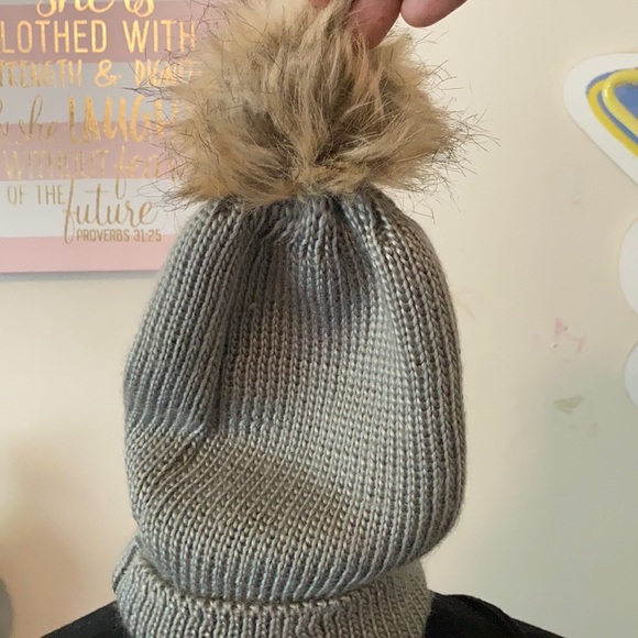 Hat set - Picture 4 of 4